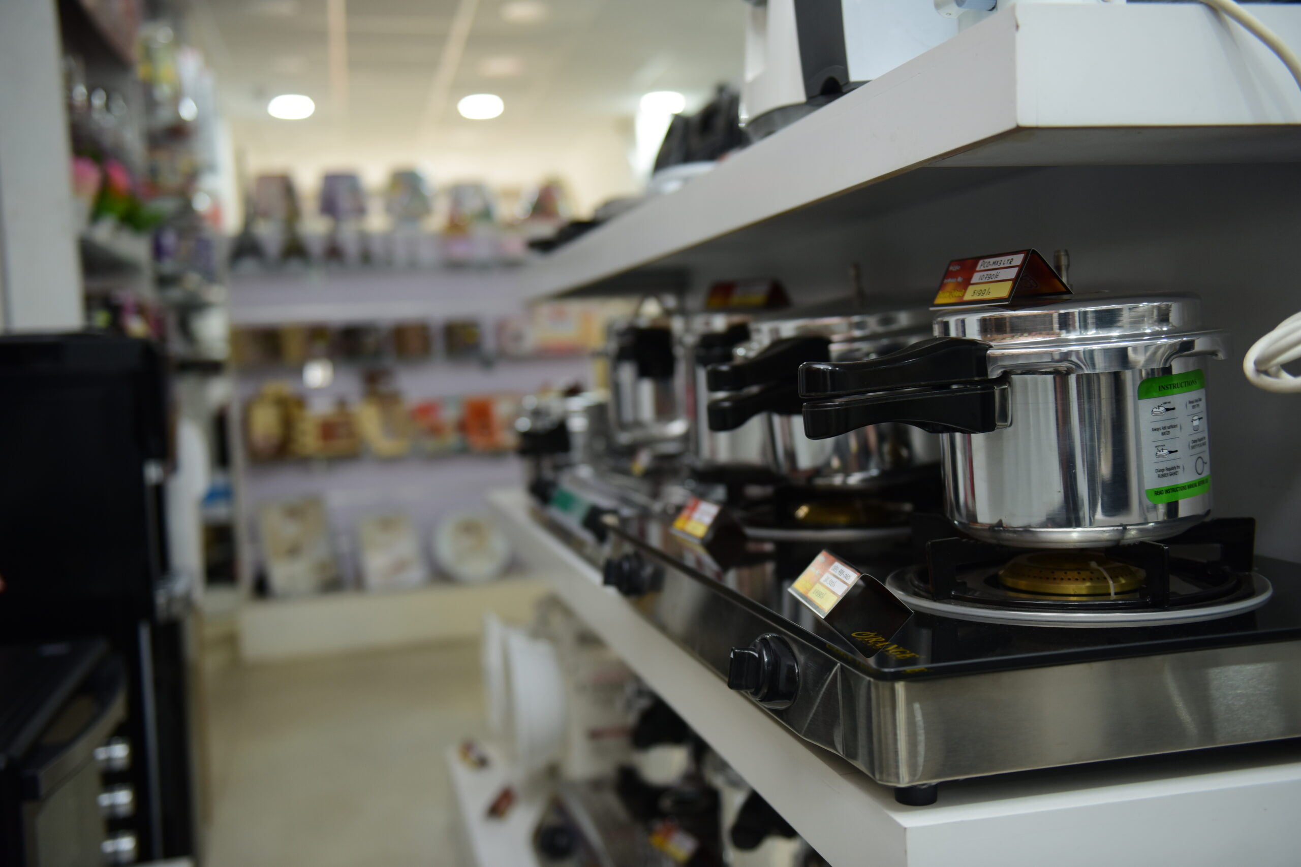 About Us - Hasthi Holdings (Pvt) Ltd