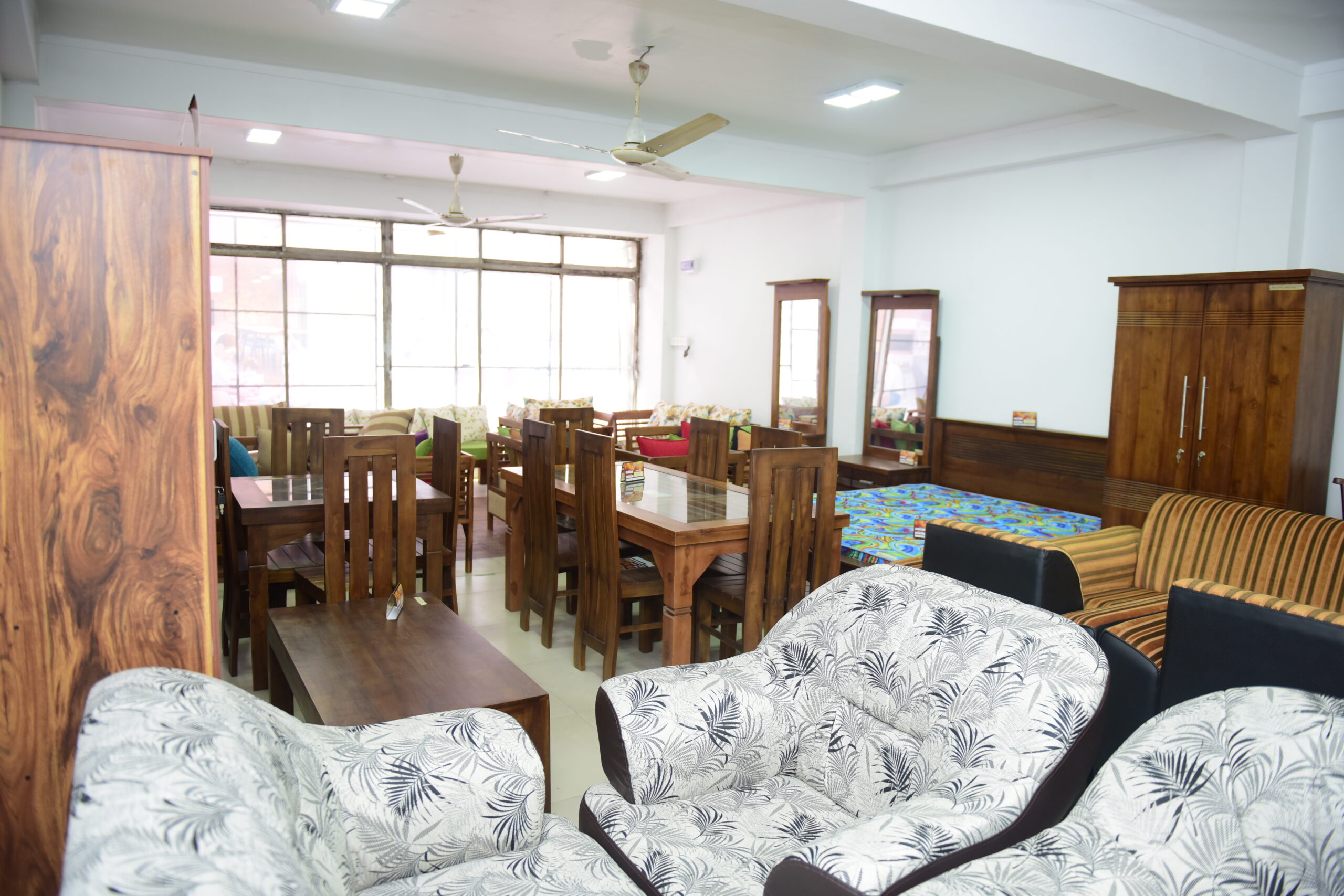 About Us - Hasthi Holdings (Pvt) Ltd