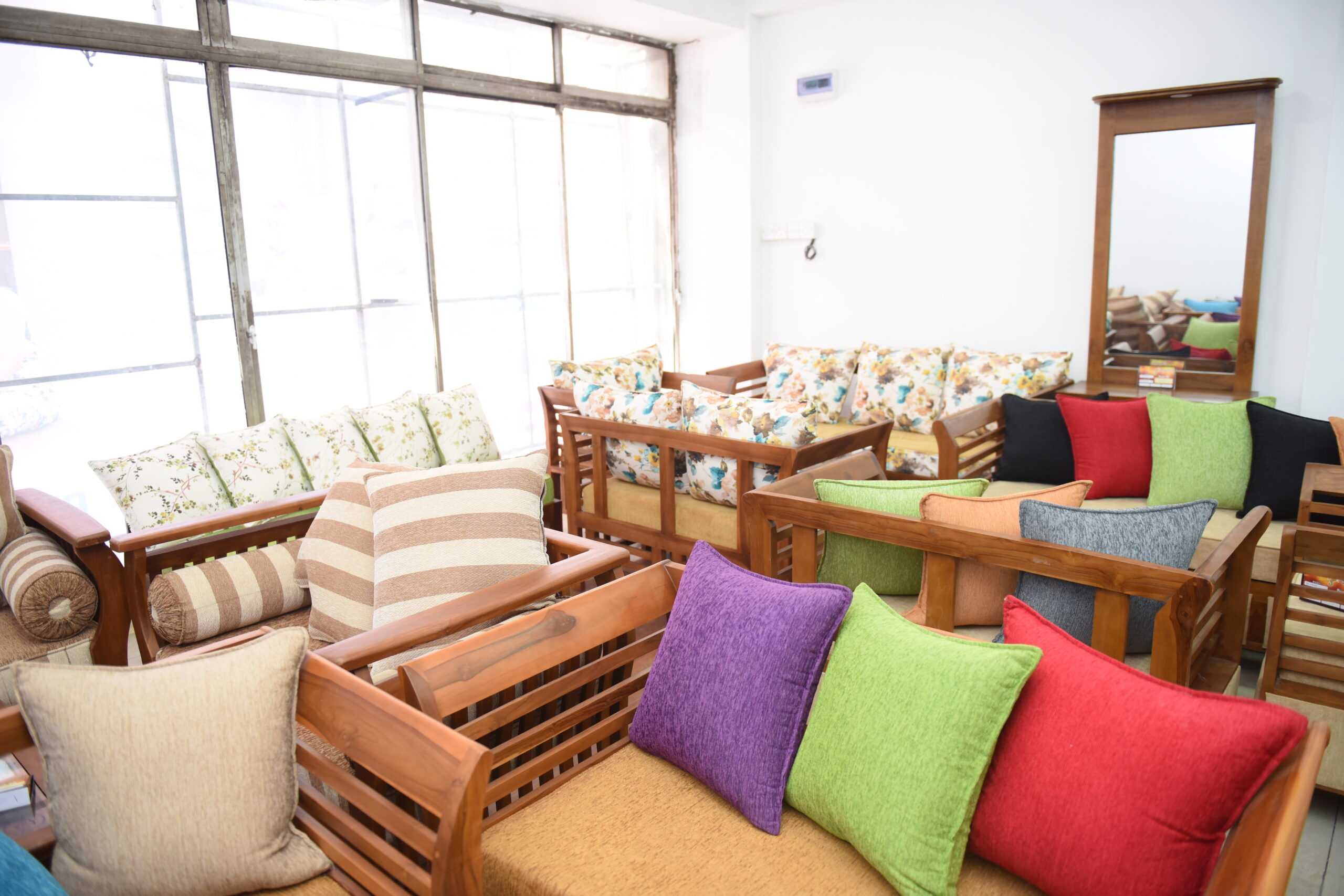 About Us - Hasthi Holdings (Pvt) Ltd