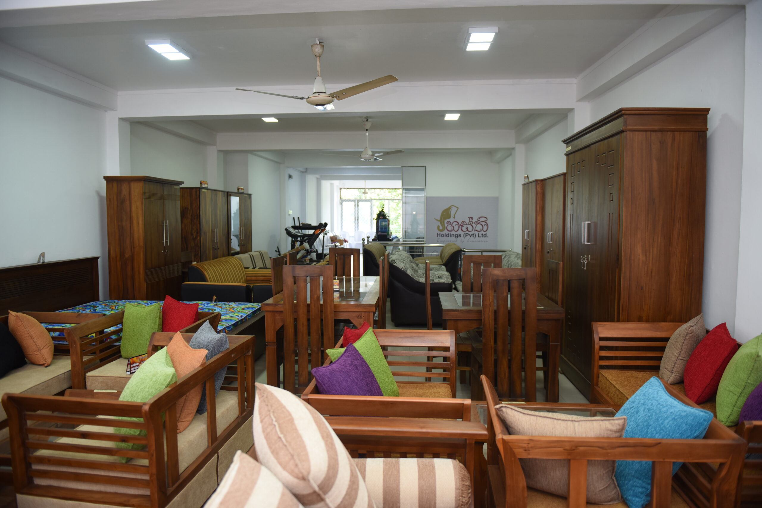 About Us - Hasthi Holdings (Pvt) Ltd