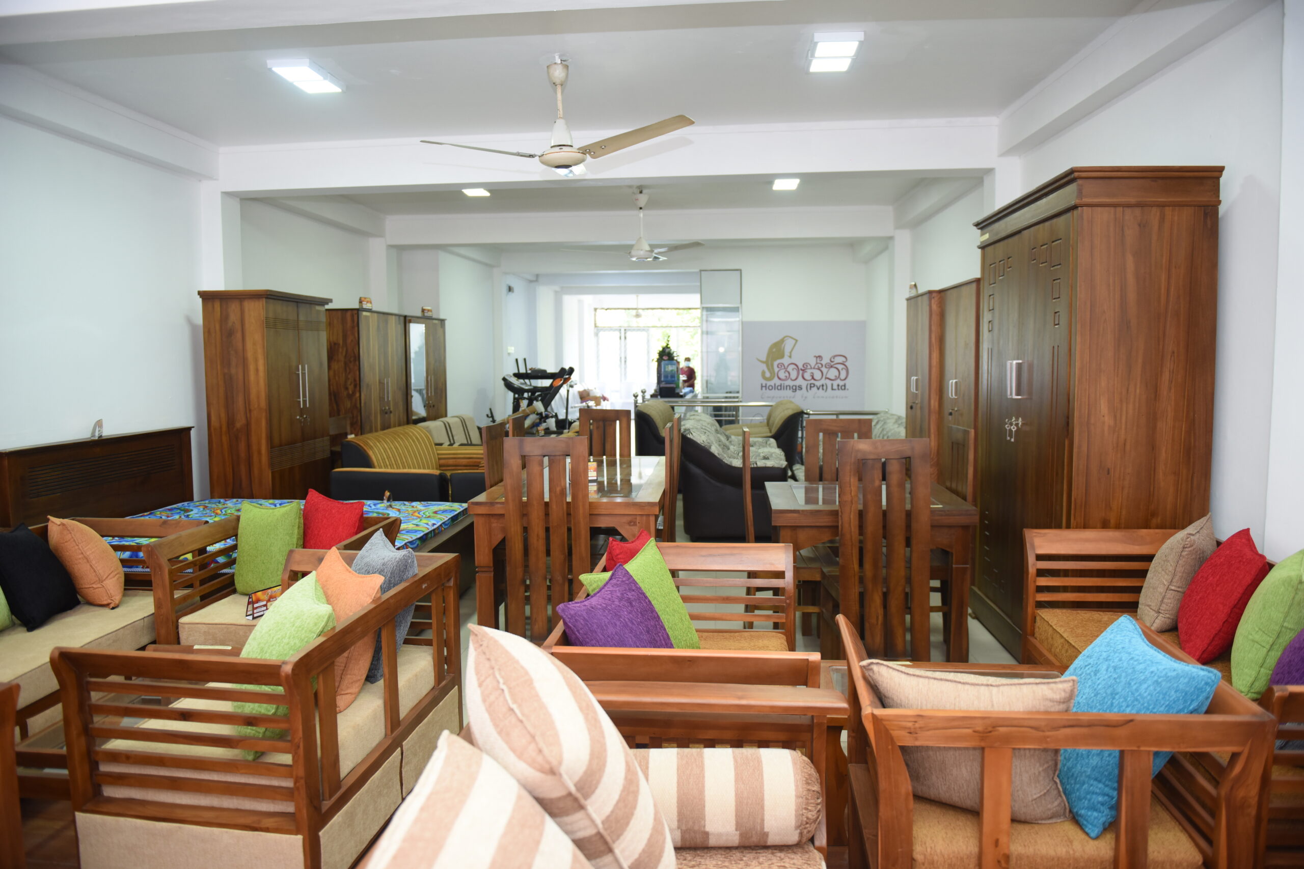 About Us - Hasthi Holdings (Pvt) Ltd