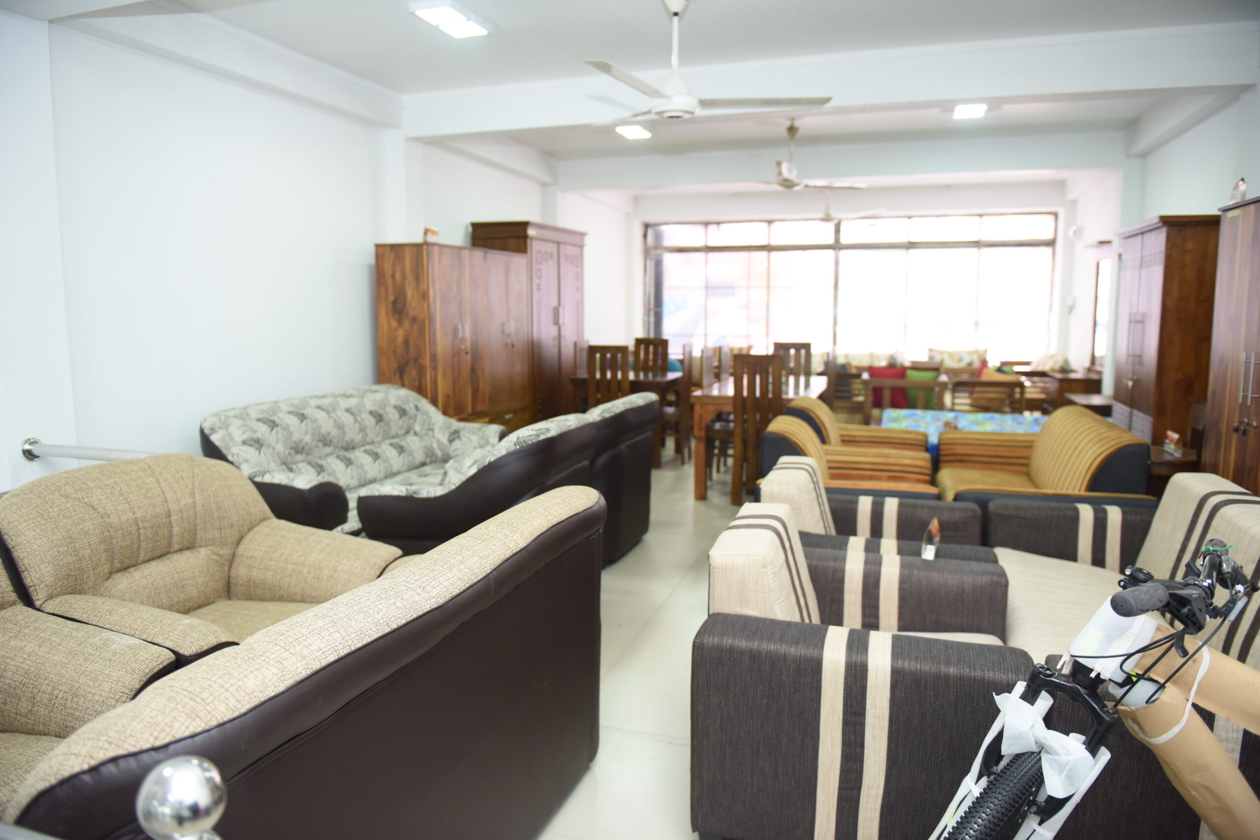 About Us - Hasthi Holdings (Pvt) Ltd